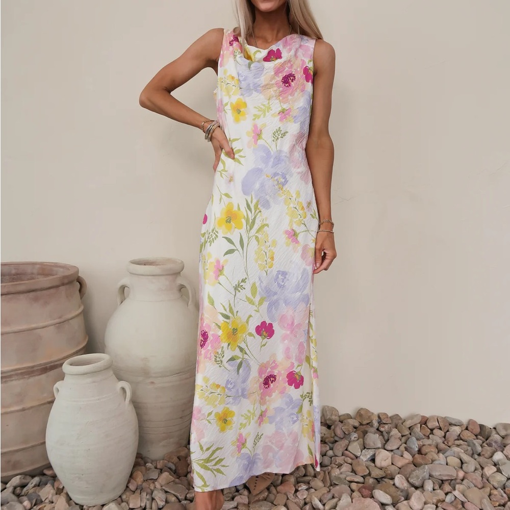Floral Sleeveless Maxi Dress in Pastel Multi